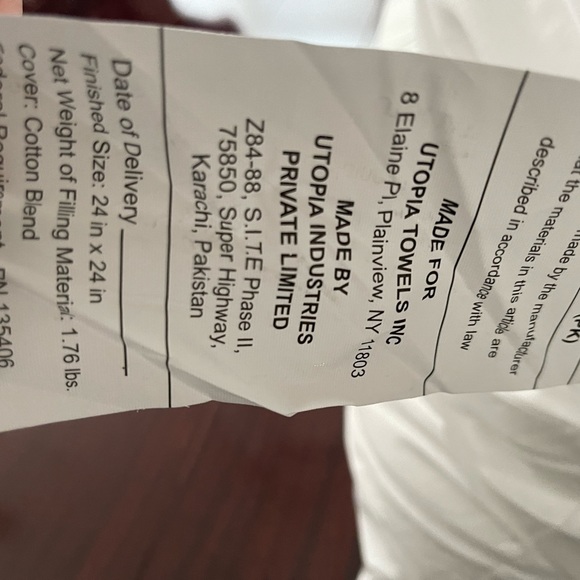 Utopia Bedding Throw Pillows Insert (Pack of 2, White) - 24 x 24 Inches - Picture 2 of 2